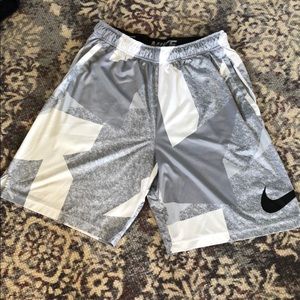 Men’s Large Nike Athletic Shorts